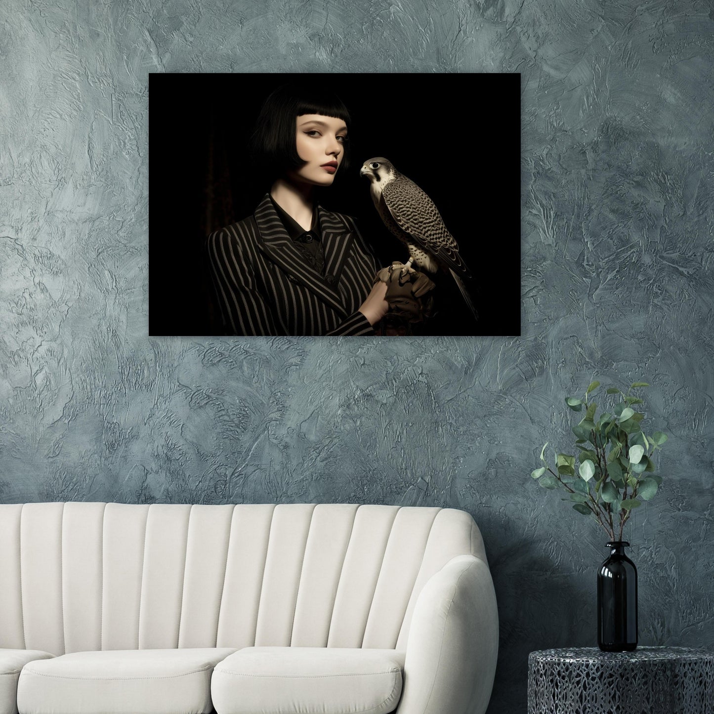 dunkles frauenportrait mit falke modernes wandbild  im wohnzimmer