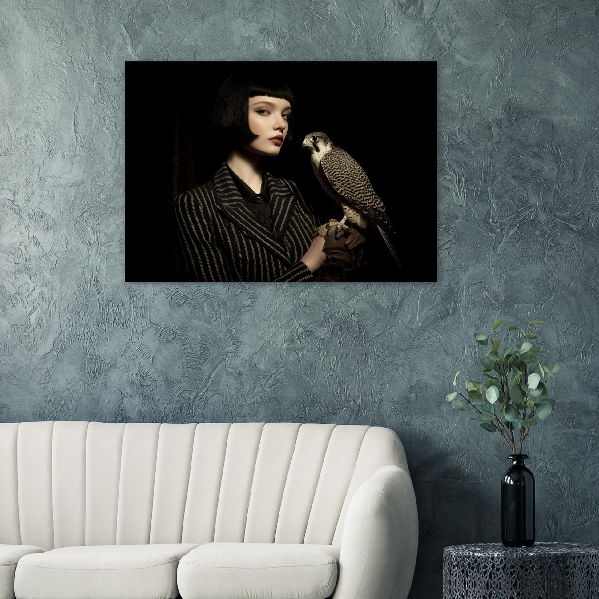 dunkles frauenportrait mit falke modernes wandbild  im wohnzimmer